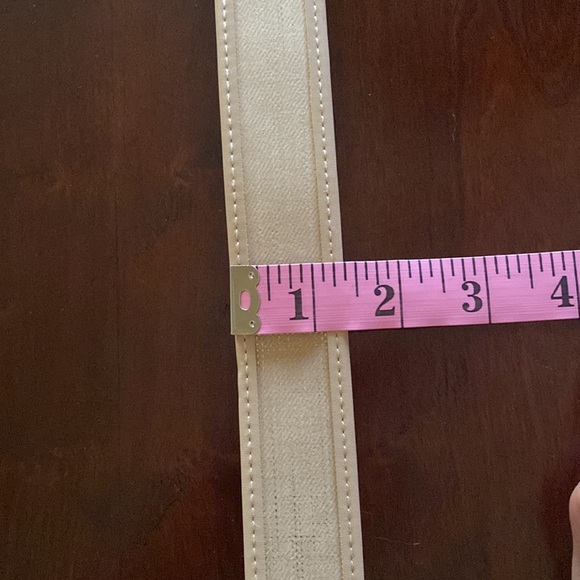 LOFT Outlet NWT Tan Belt, Large, 45” long, 1.5” wide, never worn. - Picture 6 of 6